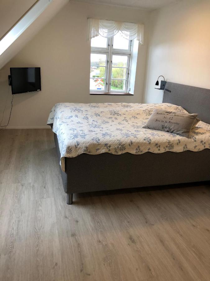 Hotel Hojslev Kro Esterno foto