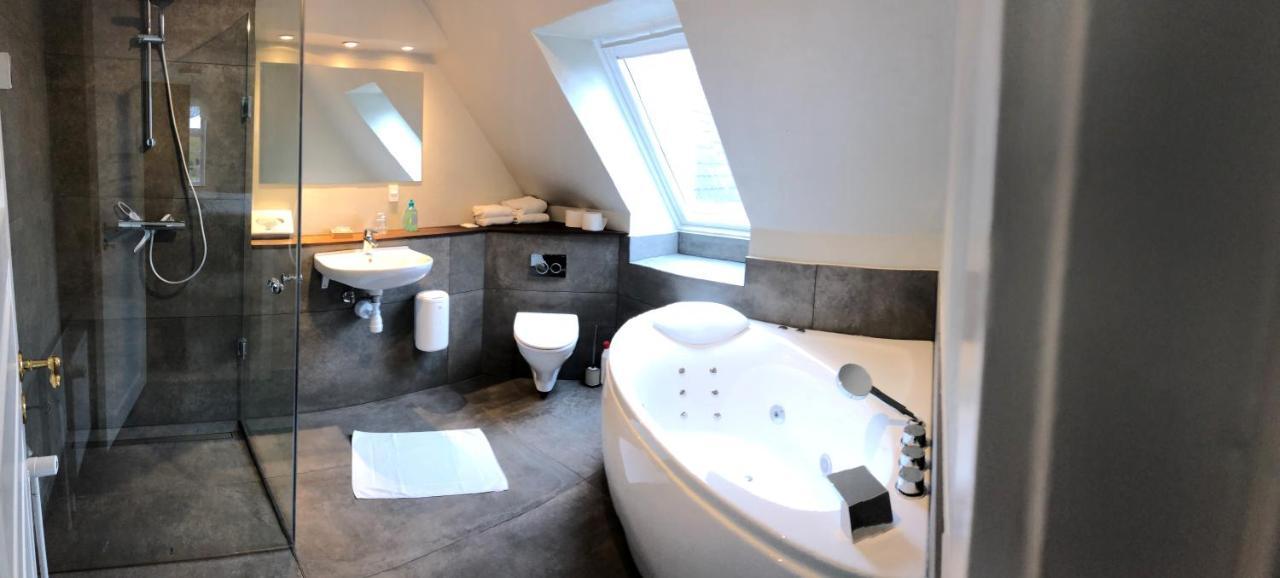 Hotel Hojslev Kro Esterno foto